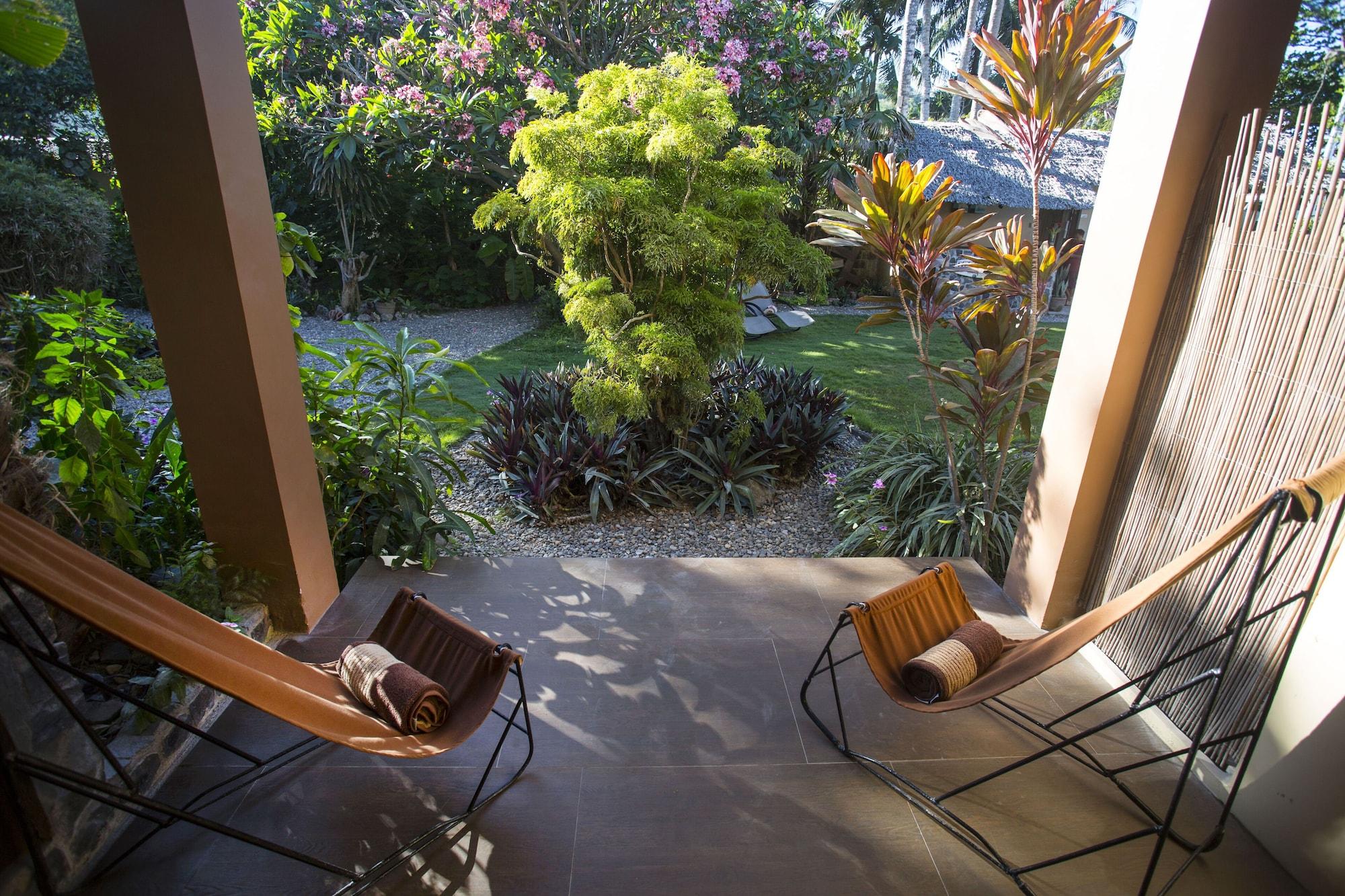 Reef Retreat Resort Balabag  Экстерьер фото